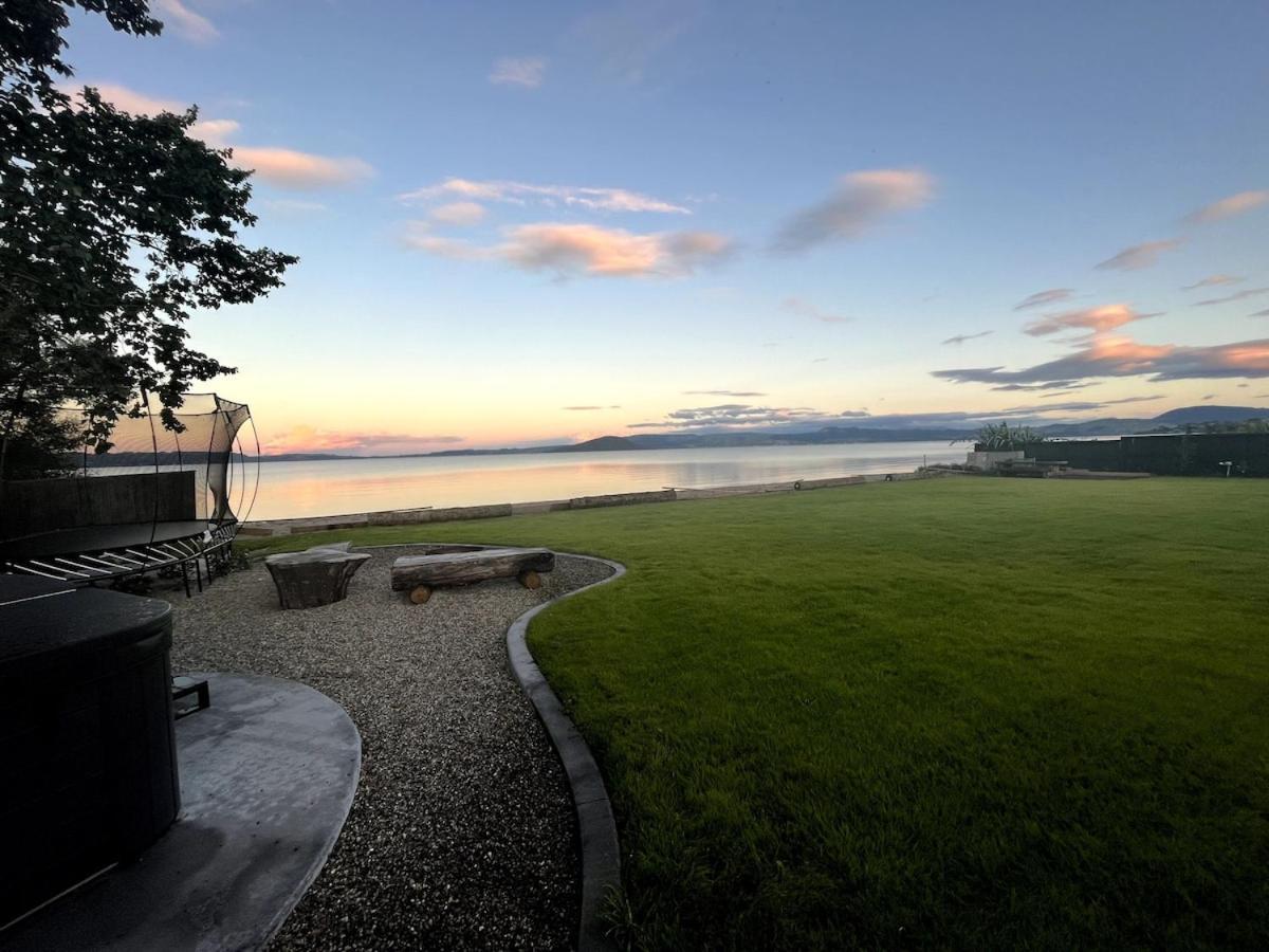 Cozy Lakeside Oasis Rotorua Exterior photo